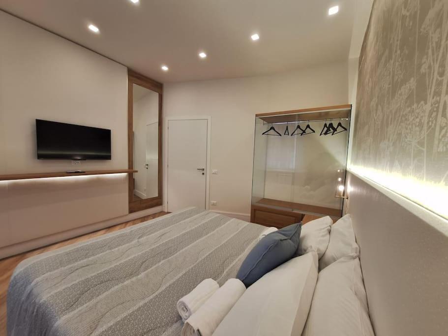 Lägenhet Peaceful 2 Bedrooms With Patio, Near Metro A Rom