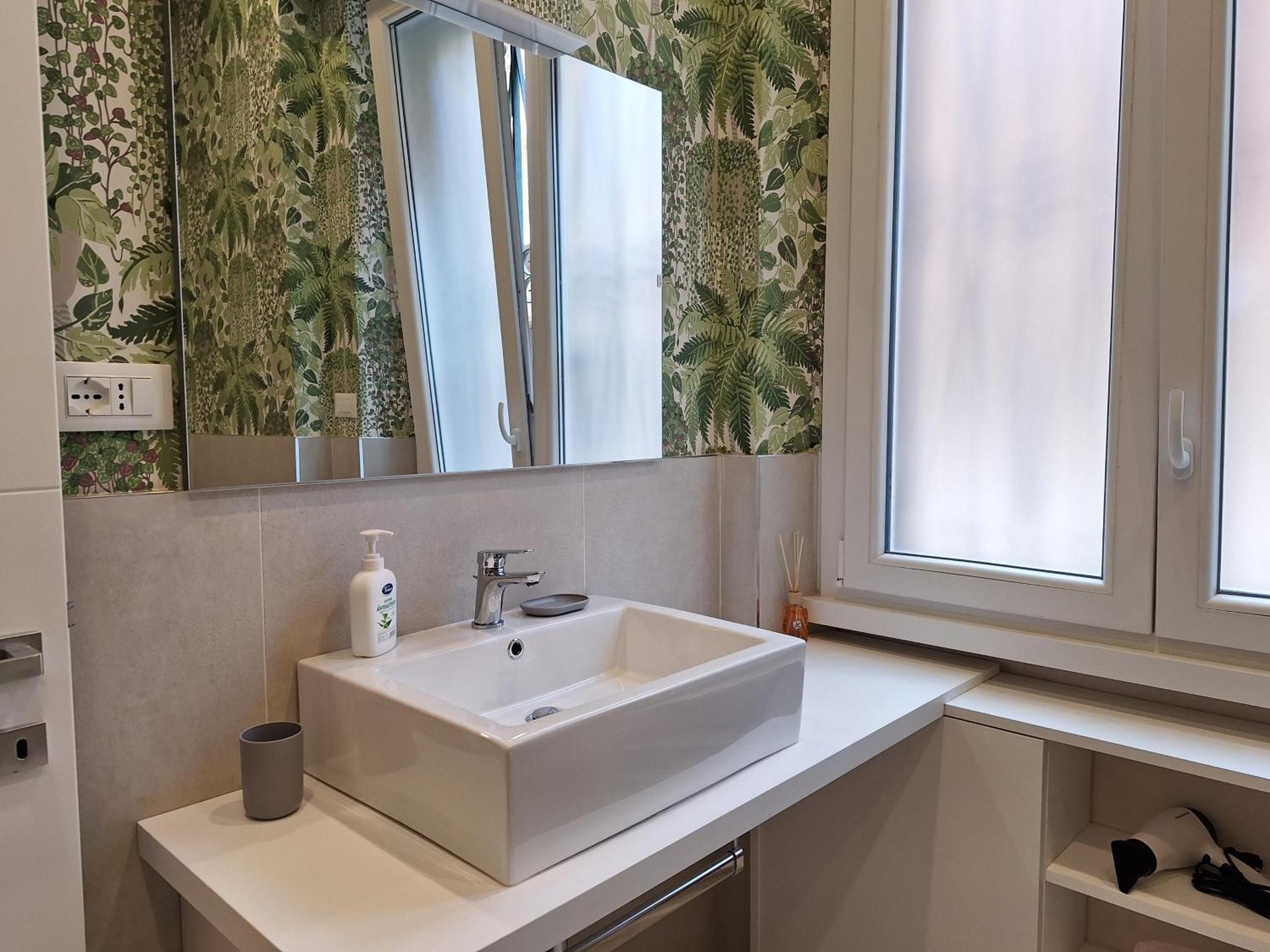 Lägenhet Peaceful 2 Bedrooms With Patio, Near Metro A