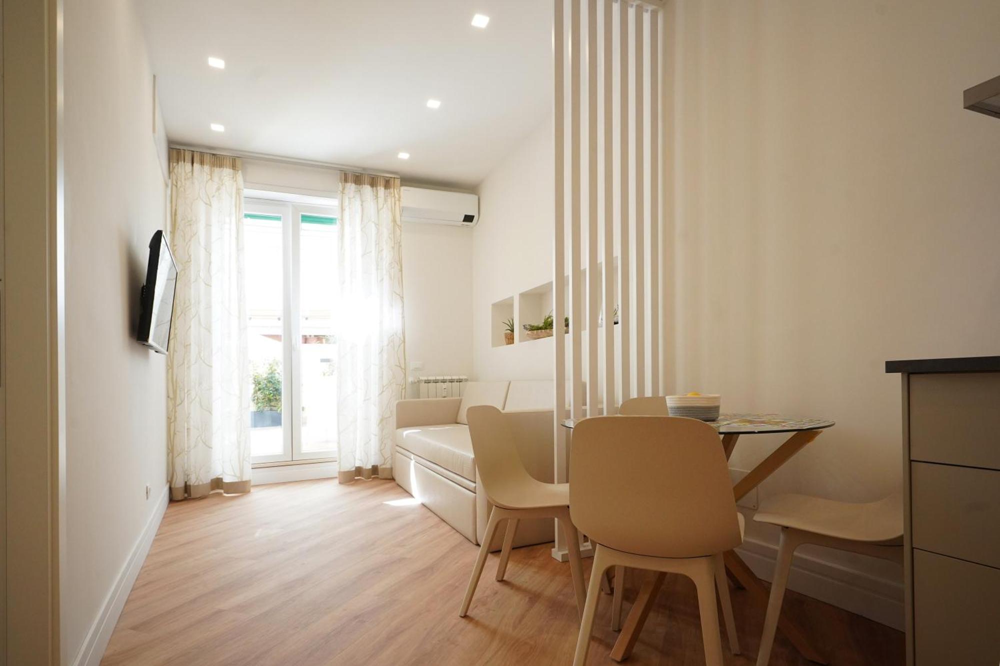 Peaceful 2 Bedrooms With Patio, Near Metro A Rom