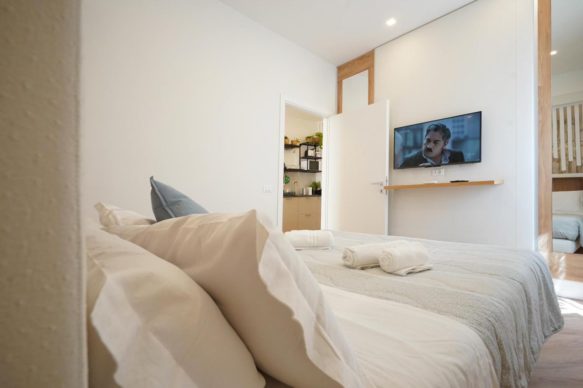 Peaceful 2 Bedrooms With Patio, Near Metro A Lägenhet *